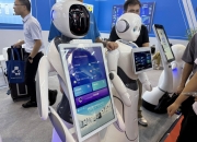 科大讯飞：讯飞机器人超脑平台合作已覆盖人形机器人、四足机器人等500余家智能机器人厂商