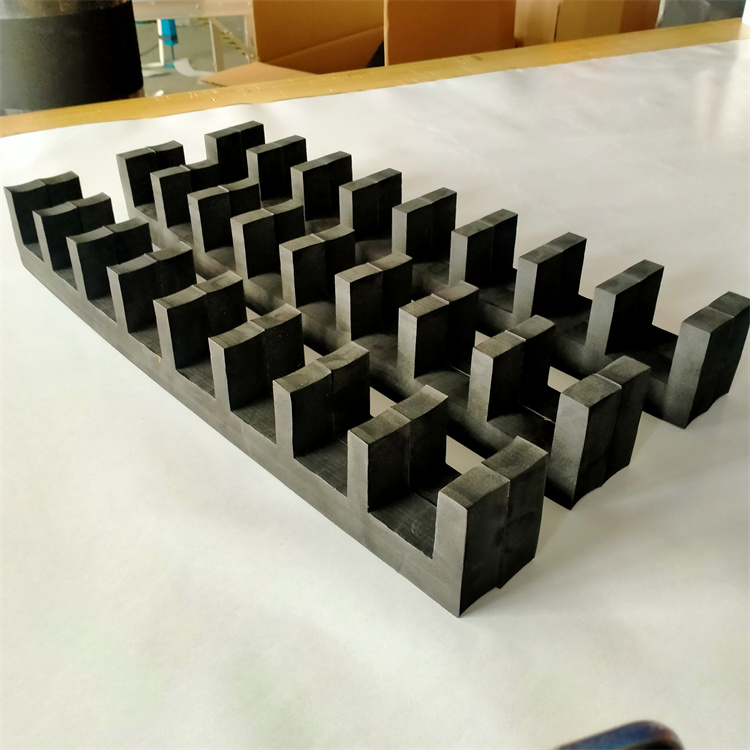 捷邦科技获得发明专利授权:“铜箔包裹泡棉结构及其加工工艺”