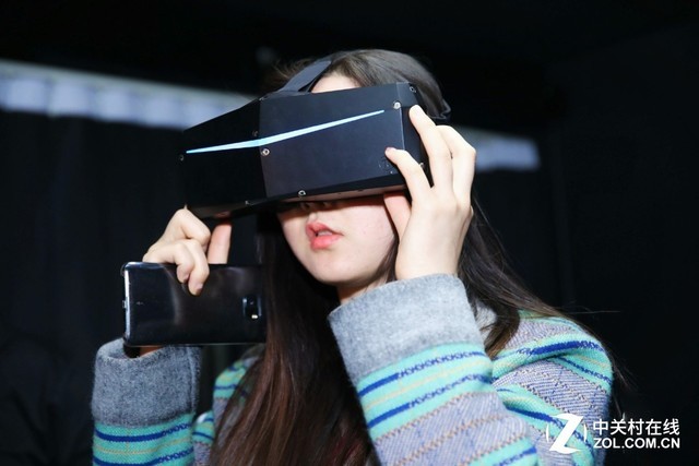 康冠科技:公司子品牌FPD旗下VR眼镜产品是公司推出的首款VR产品
