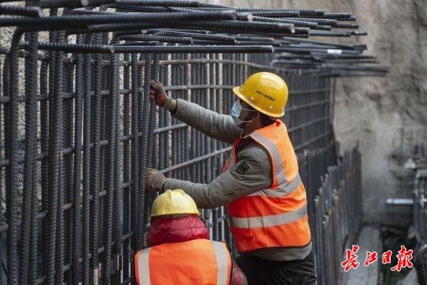 南网储能: 标杆电池储能项目 开年施工如火如荼