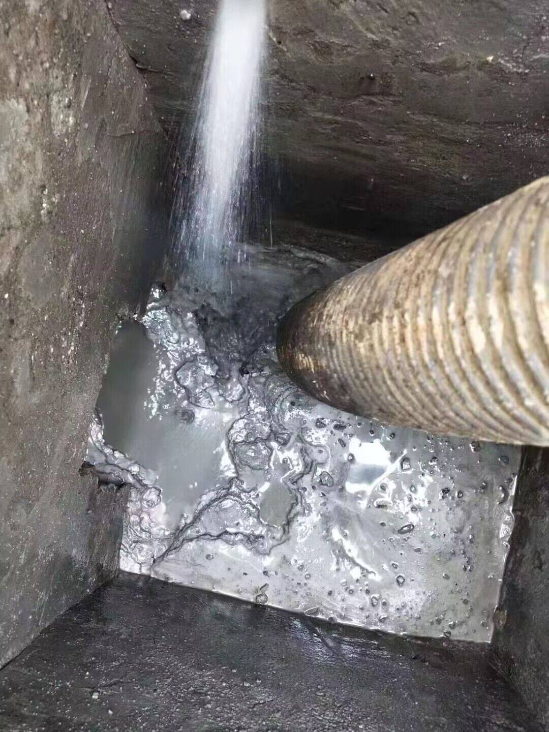 陕建股份获得发明专利授权：“一种市政管道疏通装置”