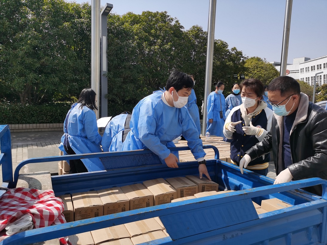 海得控制:截至2025年10月20日股东人数为57,821户