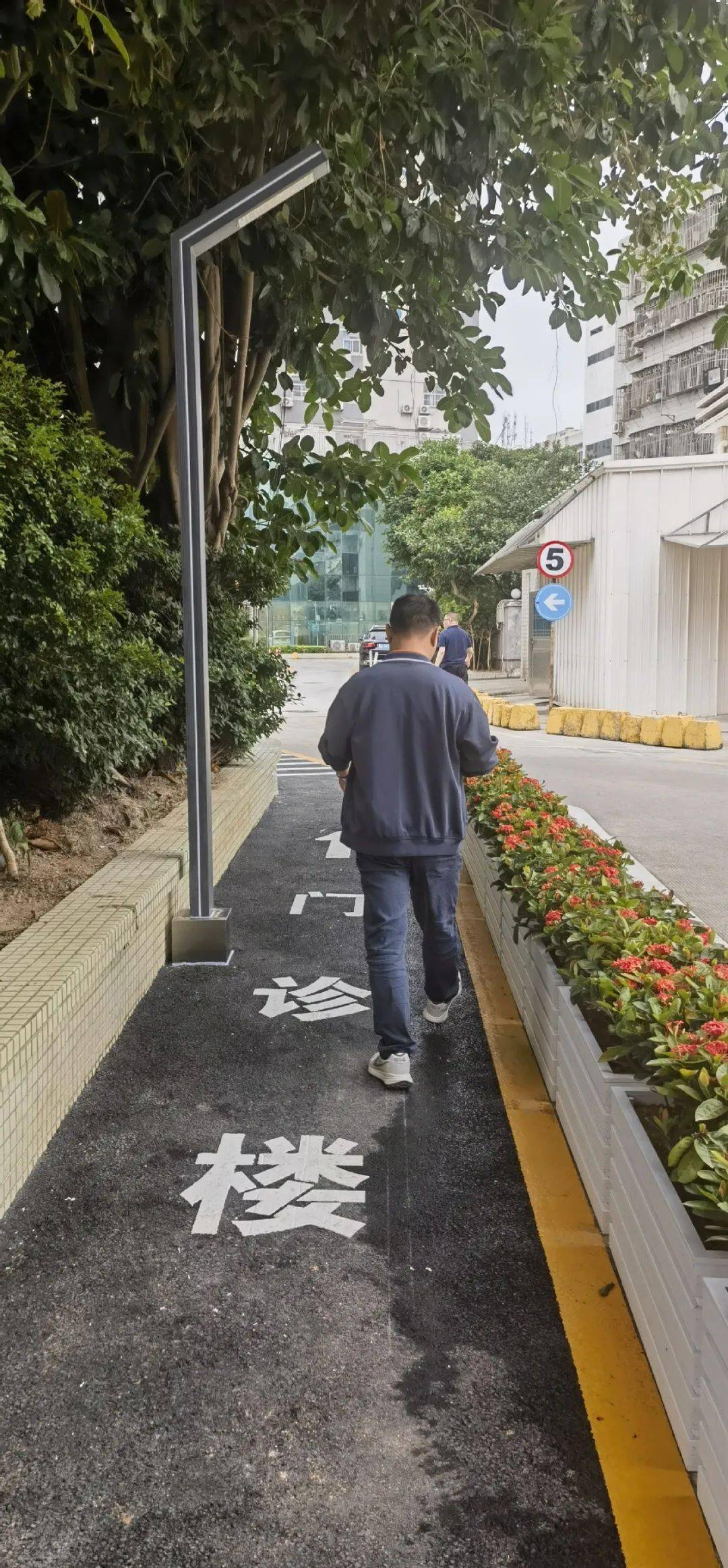人保伴您前行,拥有“如意行”驾乘险,出行更顺畅!_2026年中国数字银行:从规模扩张迈向价值重构的新纪元