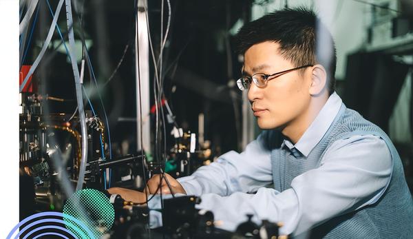 中国量子计算再破纪录 独家揭秘“九章四号”