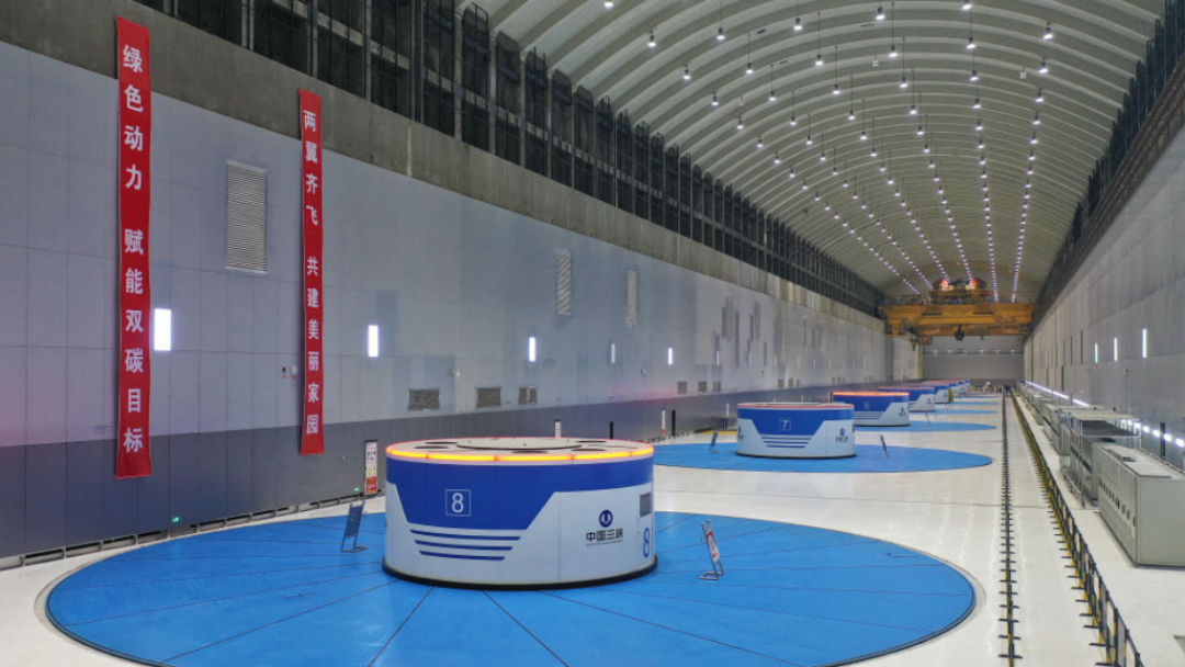 2026中国工程建设行业：“六张网”新基建与“双碳”硬约束_人保服务,人保财险政银保 