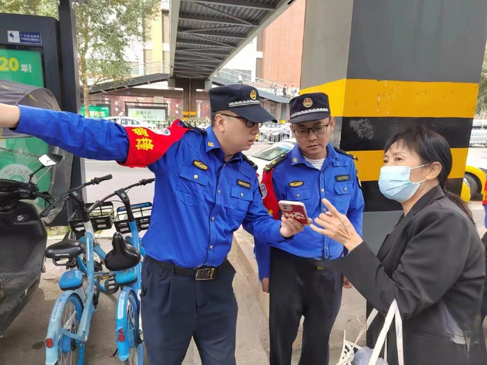 全国首次人机协同城市管理执法试点在沪开展