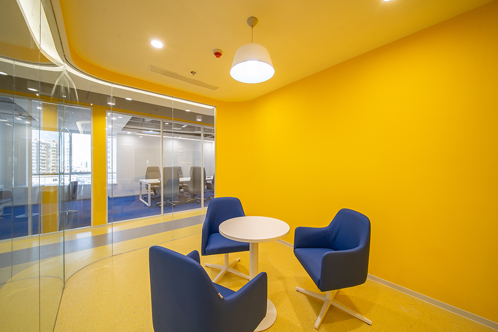 妙可蓝多高级管理人员谢毅增持2万股,增持金额35.9万元
